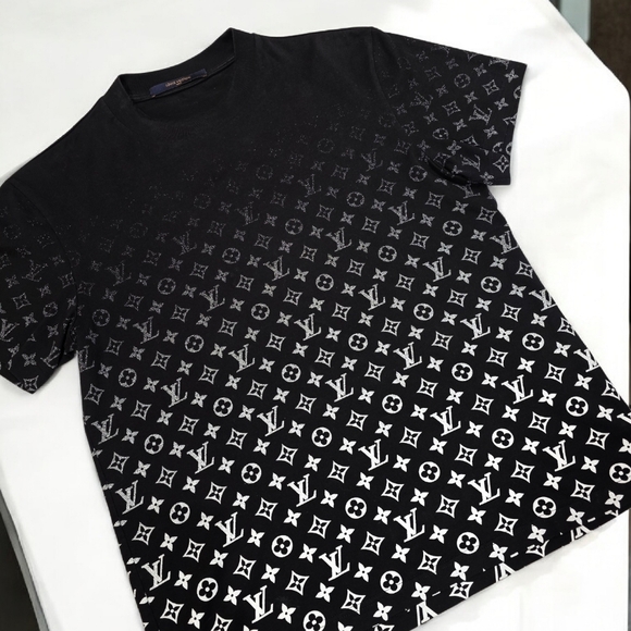 ✨️Authentic Louis Vuitton Black Gradient T-Shirt - Picture 5 of 16